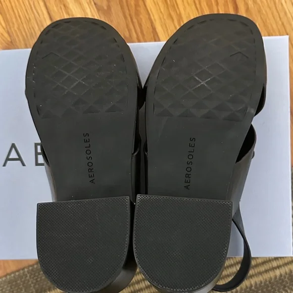 New in box. Aerosoles. Chrystie black leather sandal. 7.5 - Picture 6 of 6